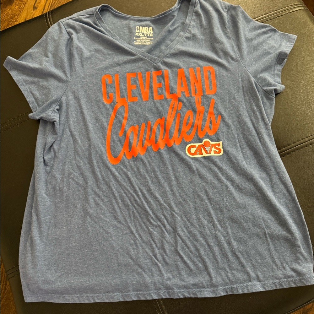 Cleveland Cavs women's Tee